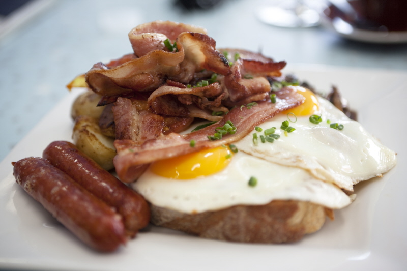 breakfast at brills farm